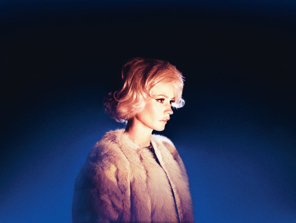 Week-end by Alex Prager