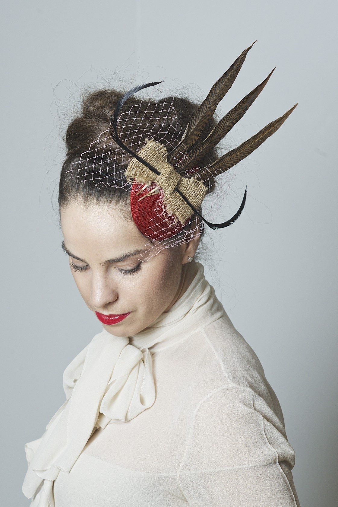 Maria Zherebtsova fascinator