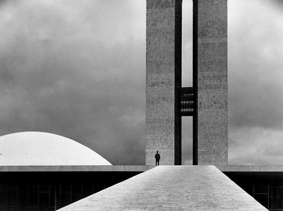 elliott-erwitt-brasilia-1961