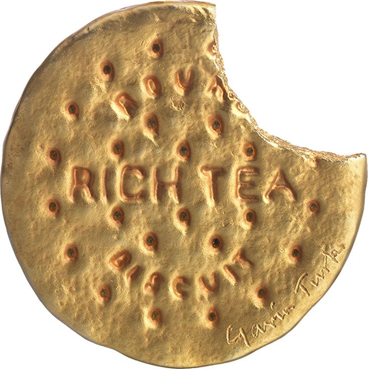 gavin-turk-ceremonial-biscuit