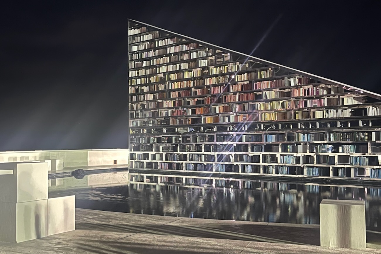 Art Basel Miami Beach 2025: Confidence Without Frenzy