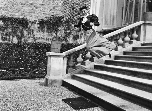 jacques-henri-lartigue-mi-prima-1905