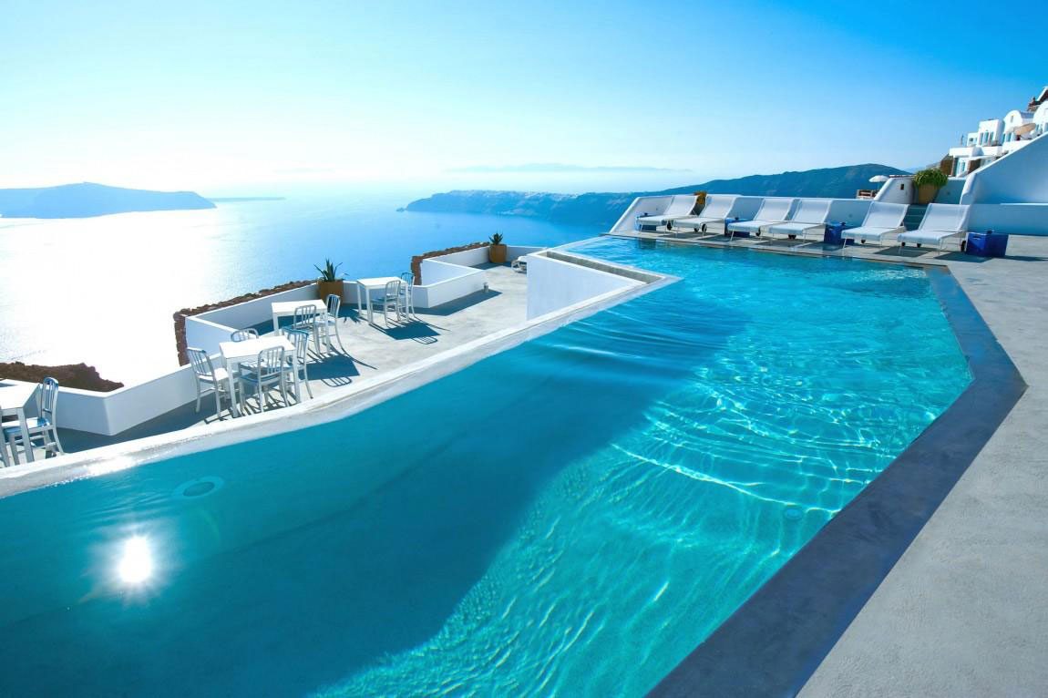 Katikies-Hotels-01