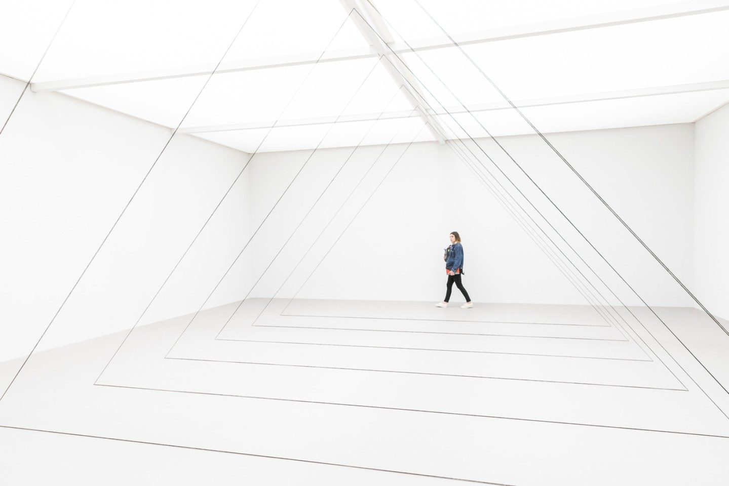 Office Approx 21 X 14 Cm Unlimited David Zwirner Fred Sandback