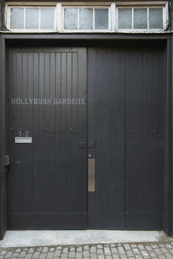 Hollybush Gardens
