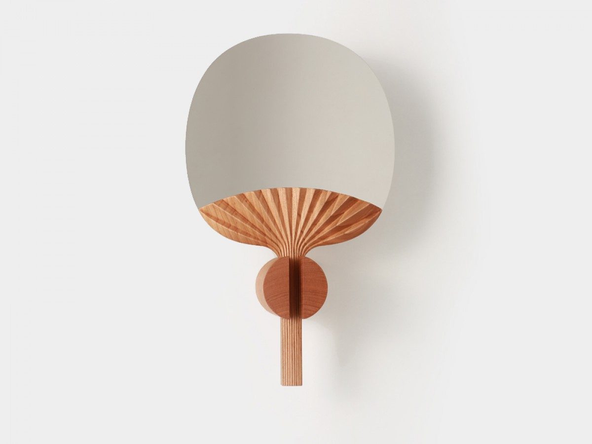 Selfportrait Fan shaped table mirror by Ilaria Innocenti & Giorgio Laboratore