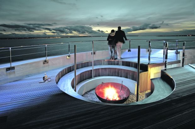 Spitbank fort hotel fire pit image